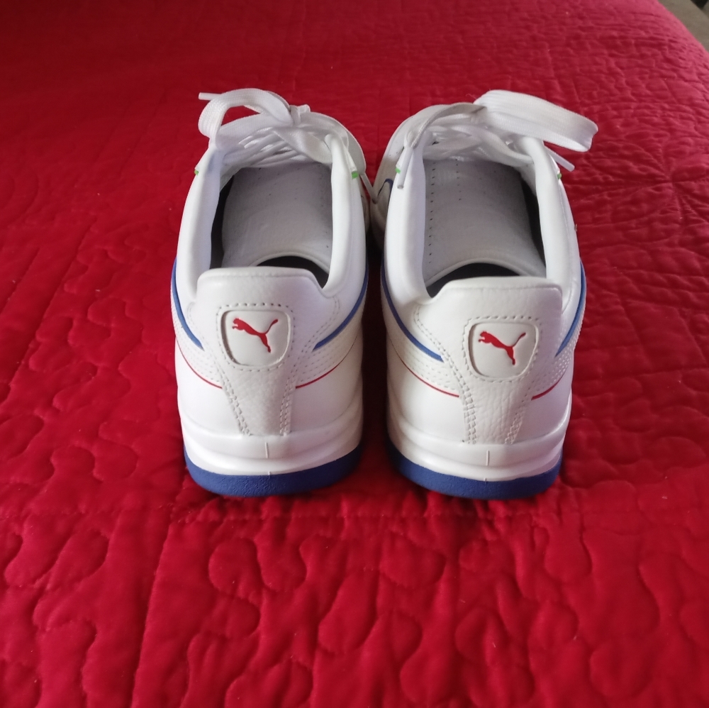 Means puma sneakers